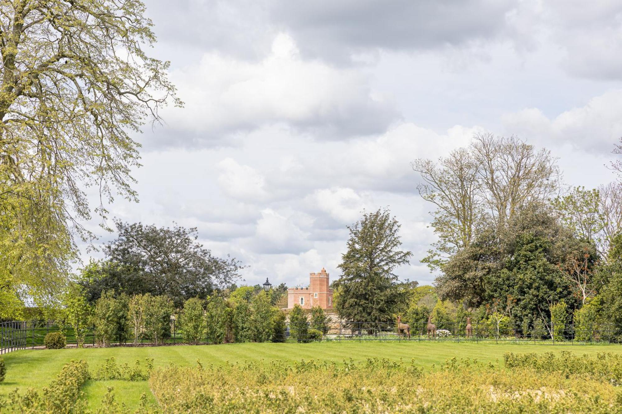 Saint Osyth South Lodge, St Osyth Priory מראה חיצוני תמונה